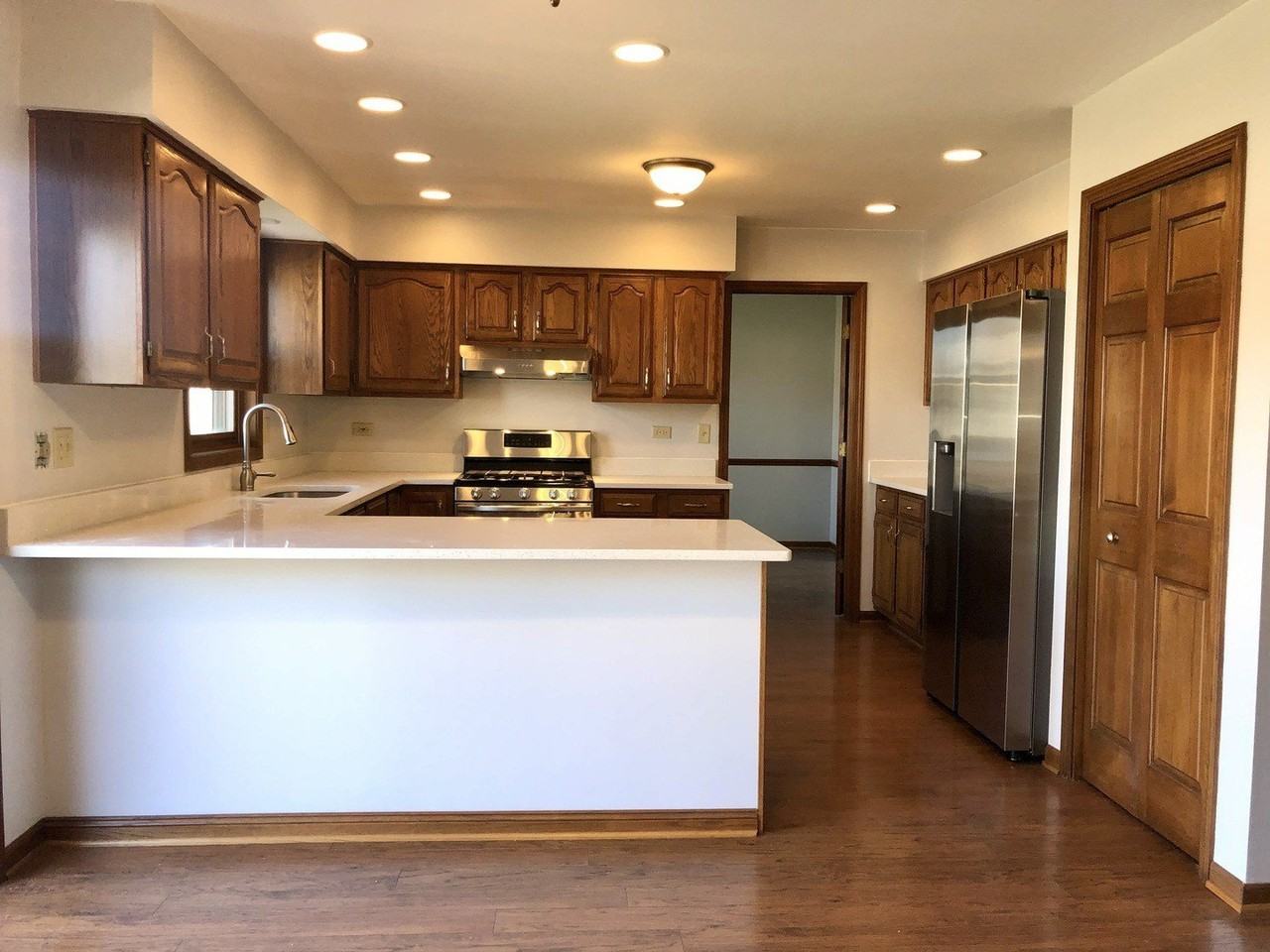 677 Sacramento Ct - Photo 5 of 18