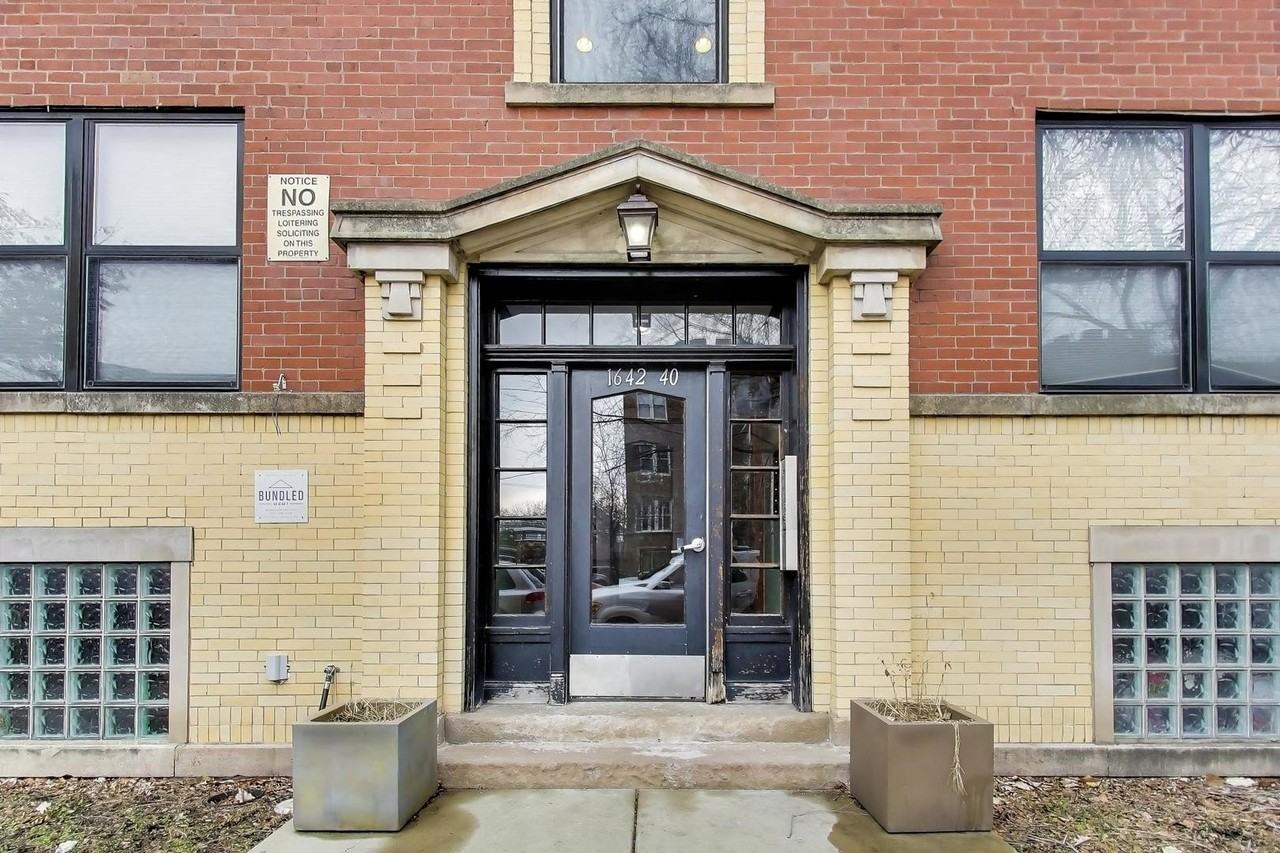 1640 W Fargo Ave #102 - Photo 3 of 18