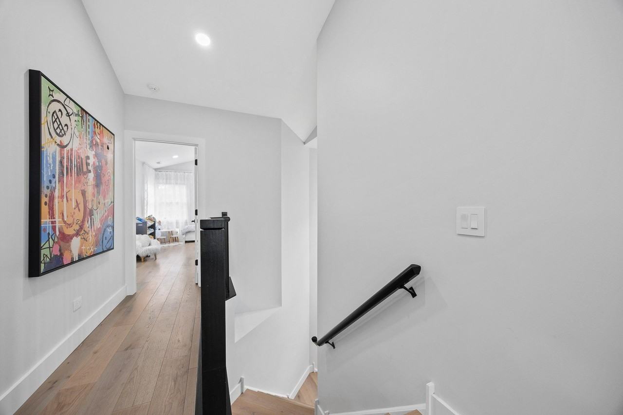 1504 Aberdeen Ct #1504 - Photo 3 of 31