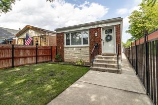 1805 N Harding Ave - Photo 1 of 1