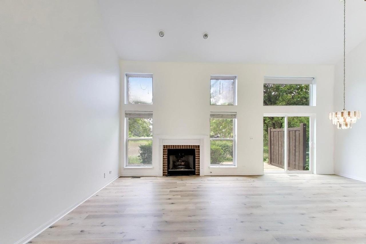 312 E Tall Oaks Ln - Photo 6 of 38