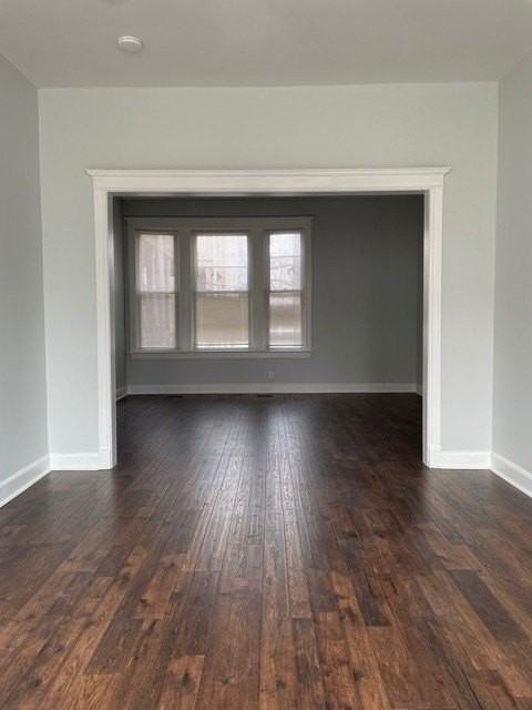 916 W 68th St #1W - Photo 6 of 15