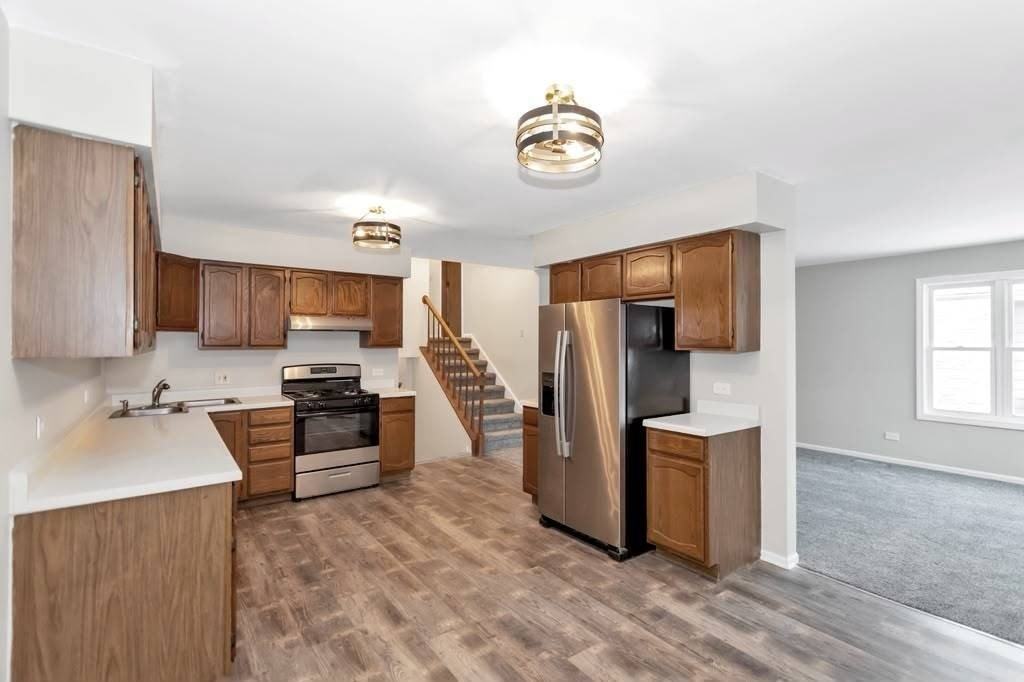 708 Michigan Ave - Photo 3 of 24