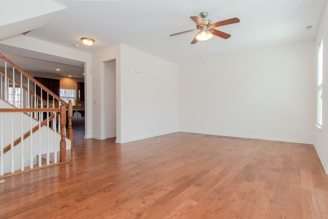 216 N Commerce St #216 - Photo 6 of 50