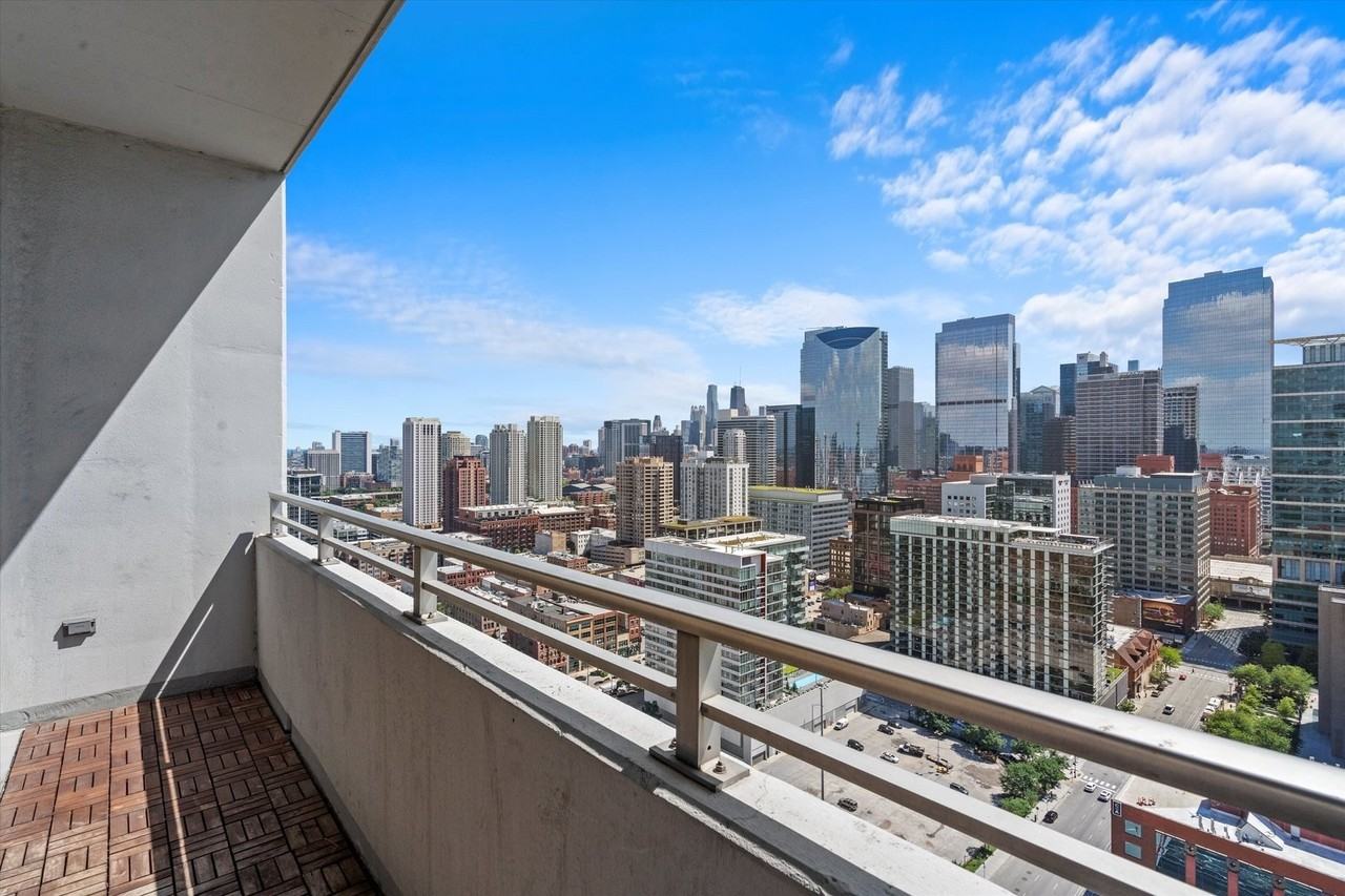 737 W Washington Blvd #2804 - Photo 6 of 34