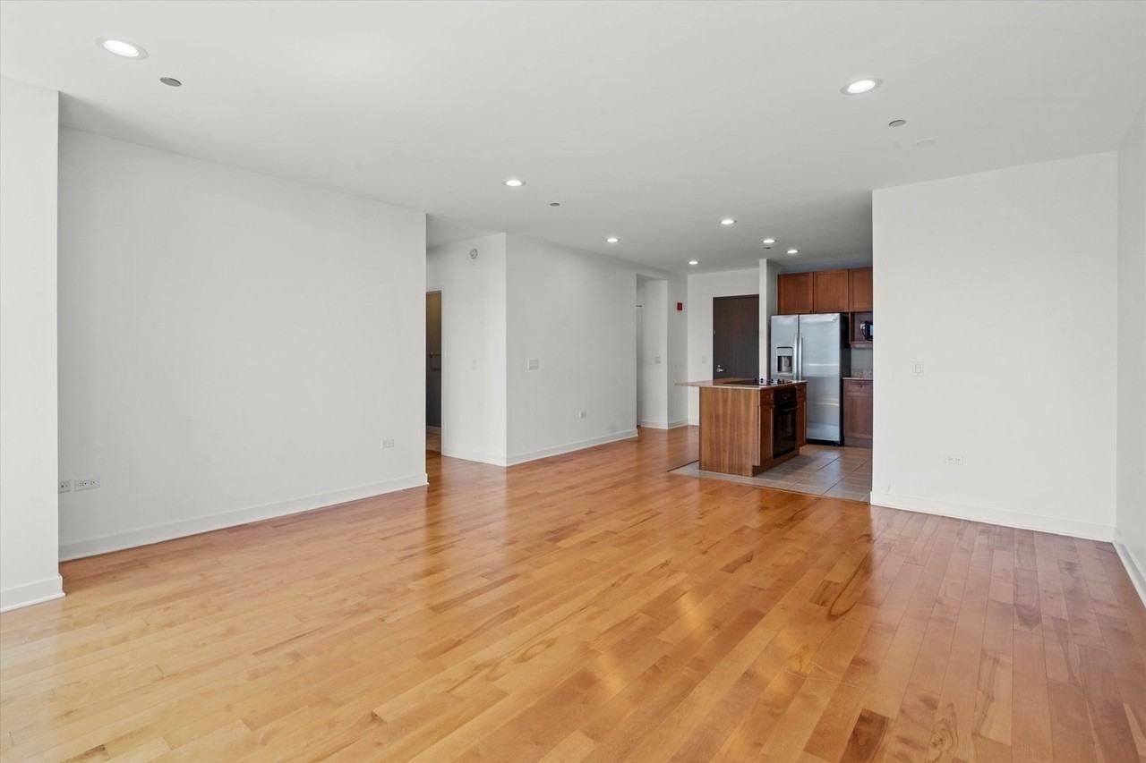 737 W Washington Blvd #2804 - Photo 7 of 34