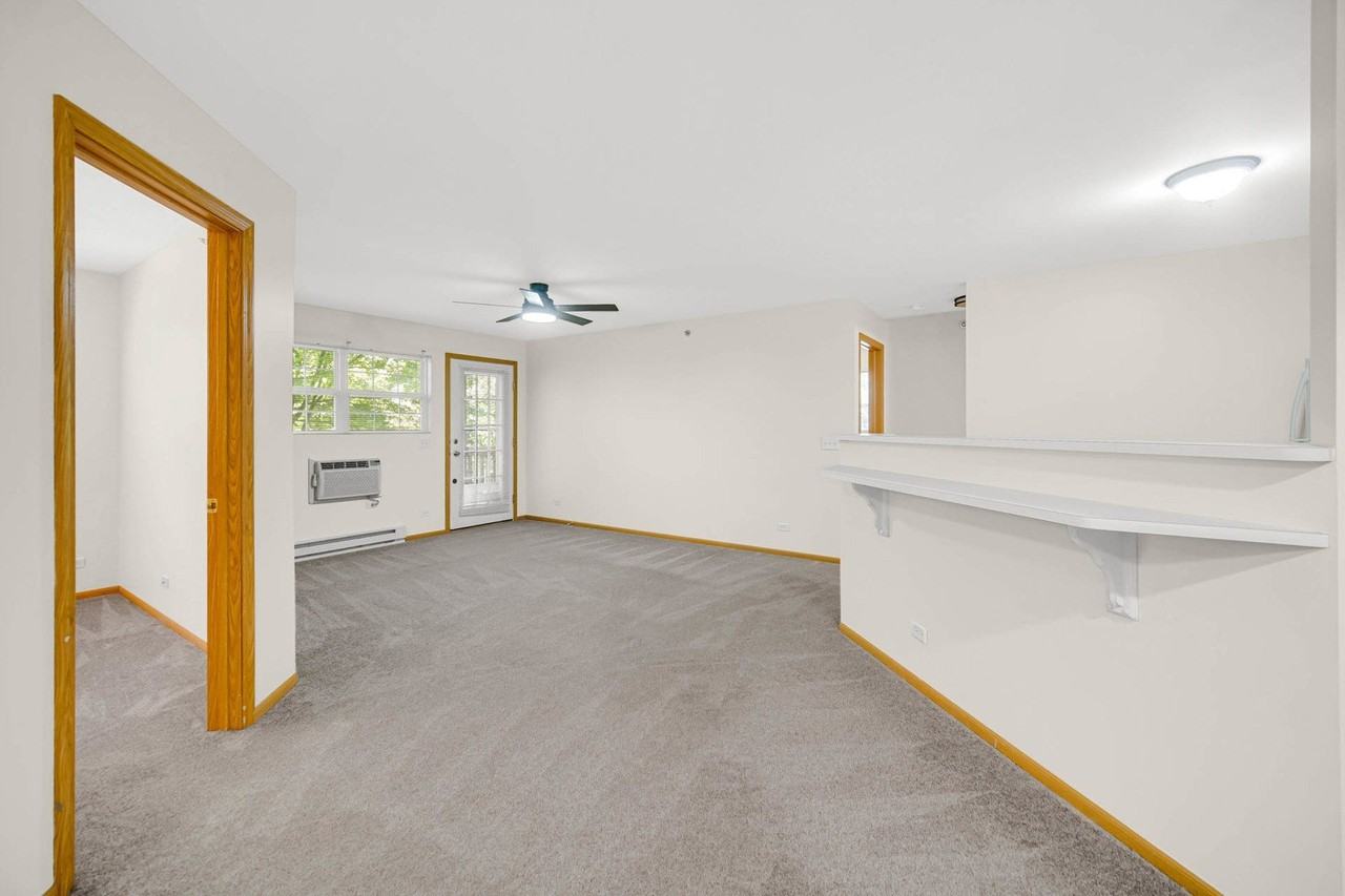 300 Cunat Blvd #2C - Photo 3 of 21