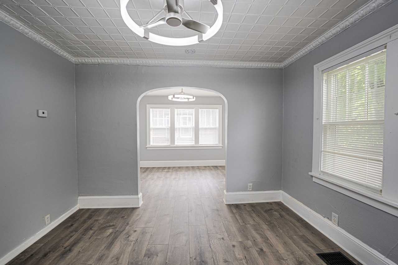 426 N Lake St #3 - Photo 6 of 12