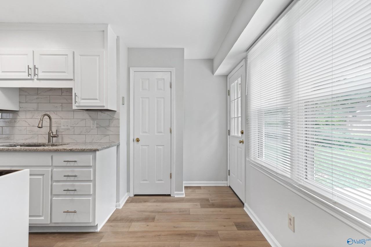 1008 Fieldstone Ct Se - Photo 6 of 19