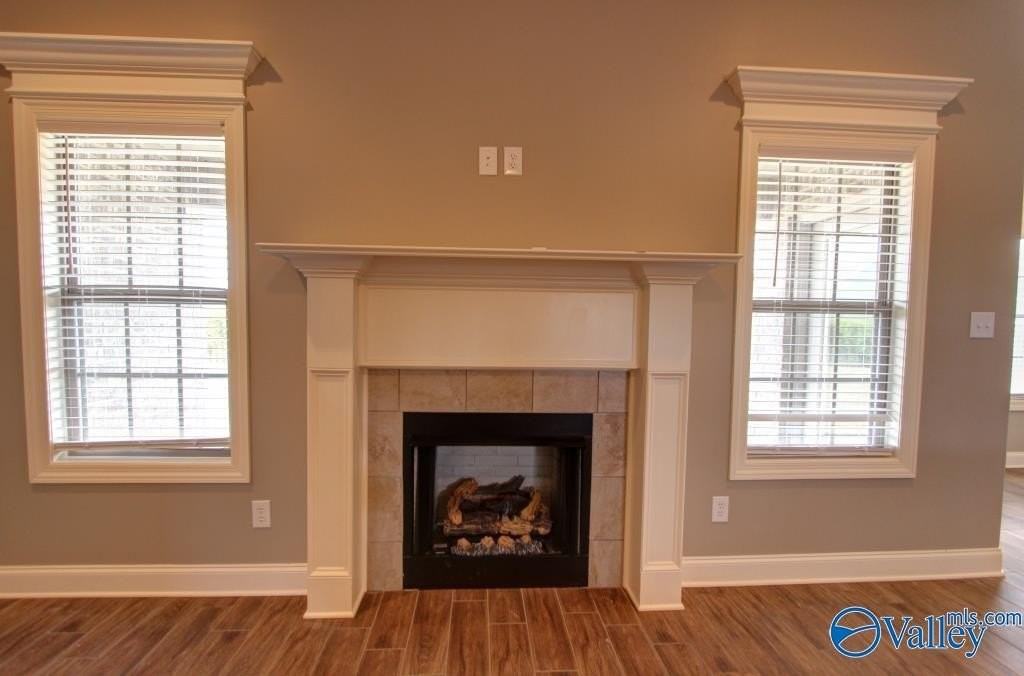 22947 Pin Oak Dr - Photo 4 of 31
