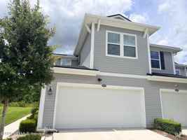 featured image of 12039 Calvesta St
