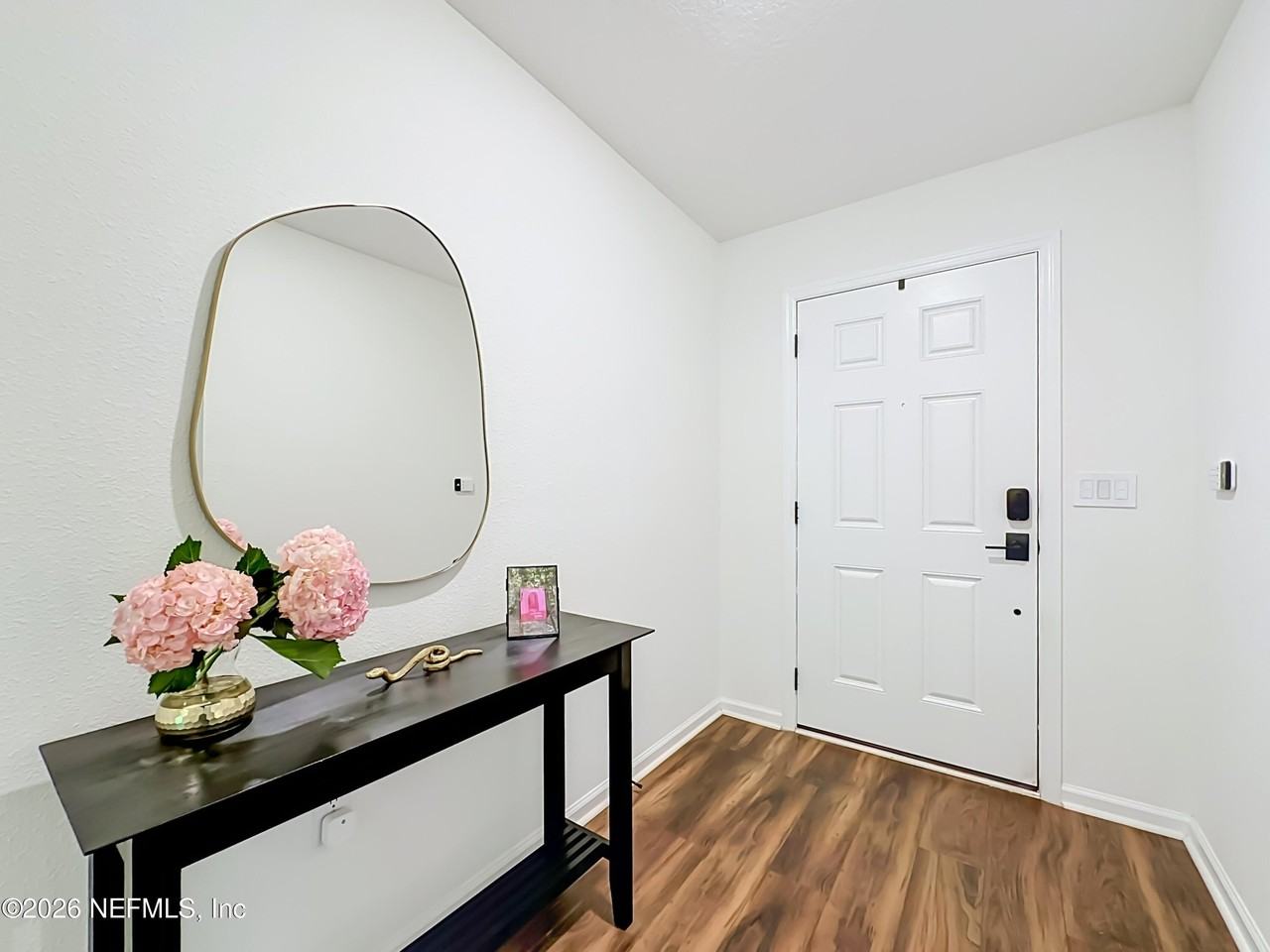 826 Flach Dr - Photo 4 of 30