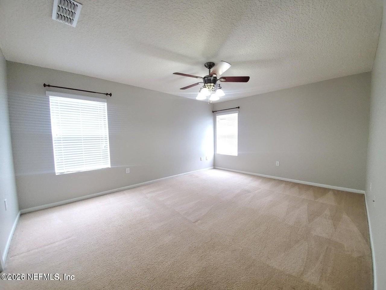 161 Flower Of Scotland Ave - Photo 4 of 17