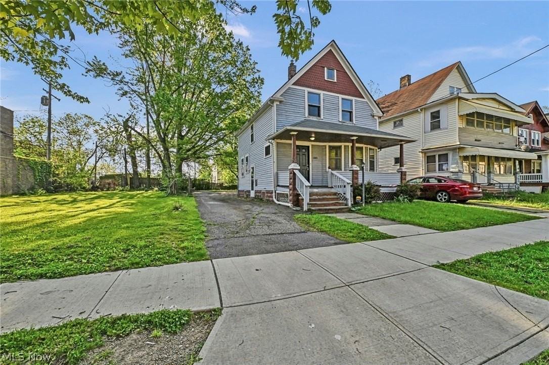 2893 E 119th St - Photo 2 of 23