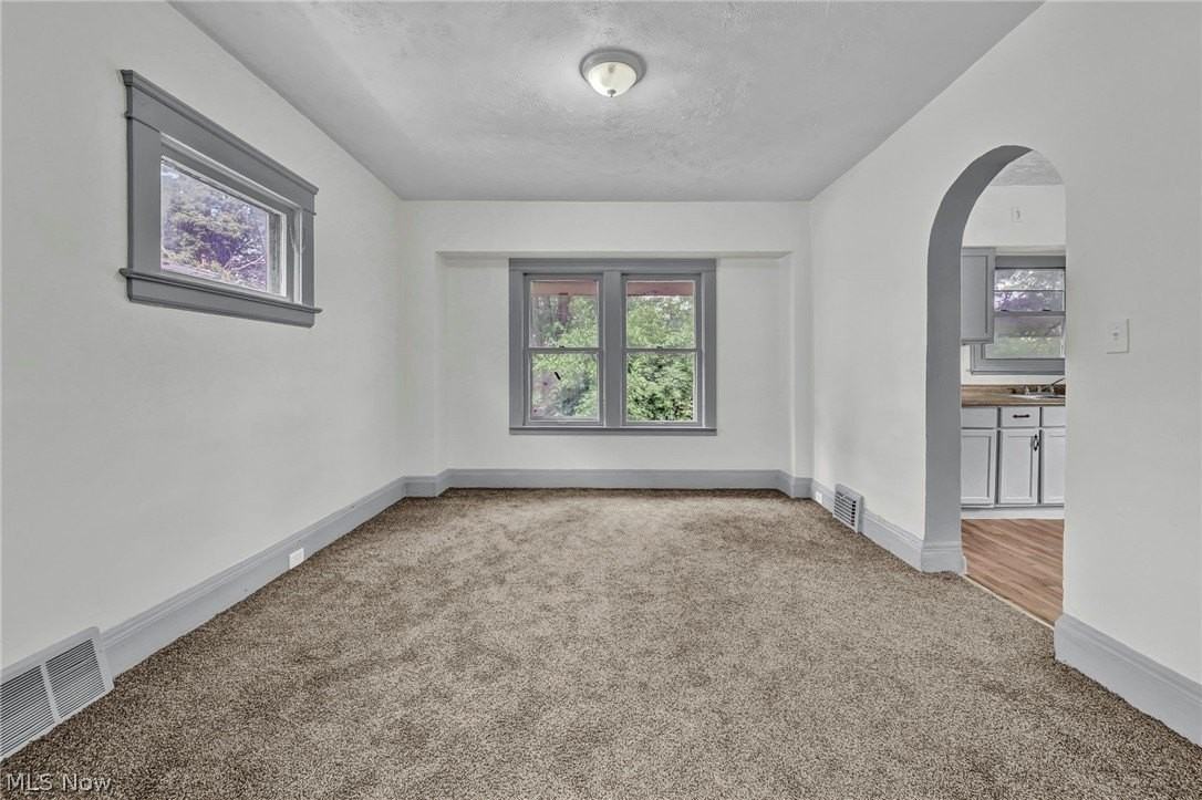3341 E 145th St - Photo 6 of 28