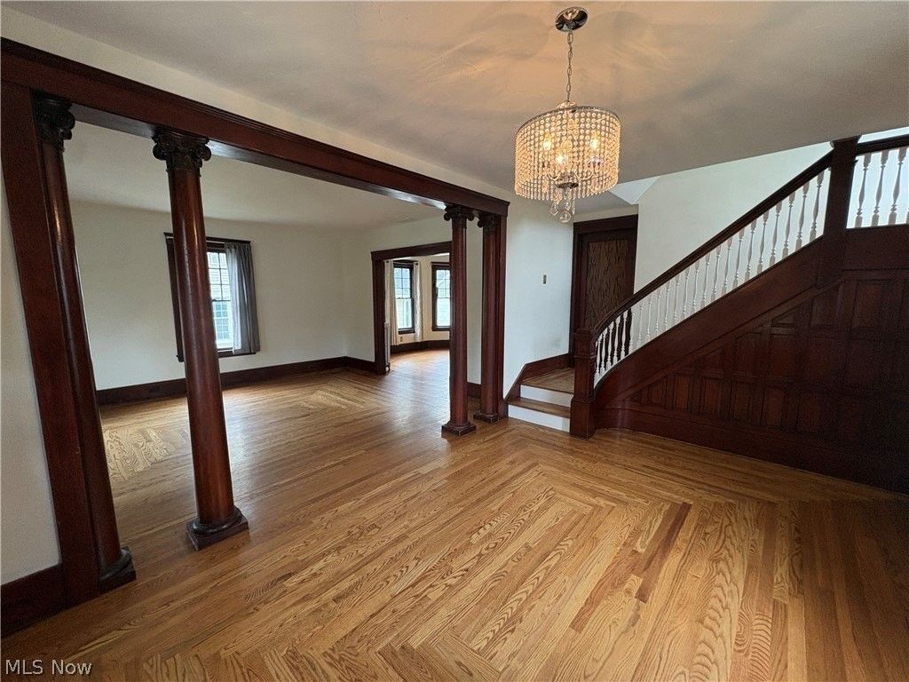 5821 South St - Photo 3 of 28