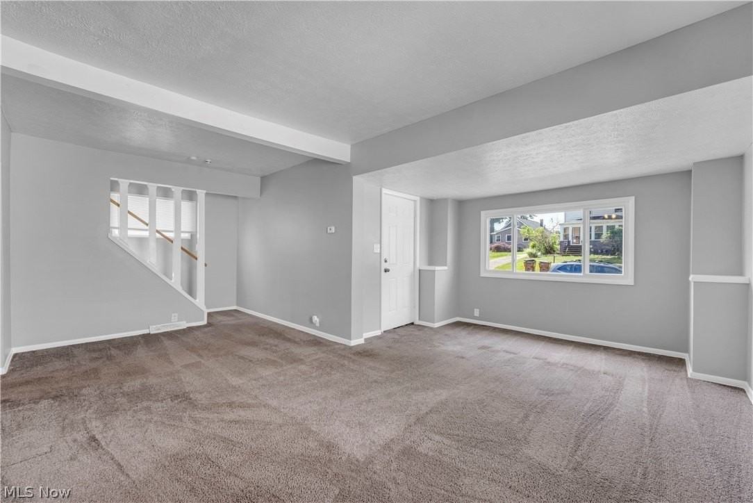 5606 Theota Ave - Photo 6 of 28