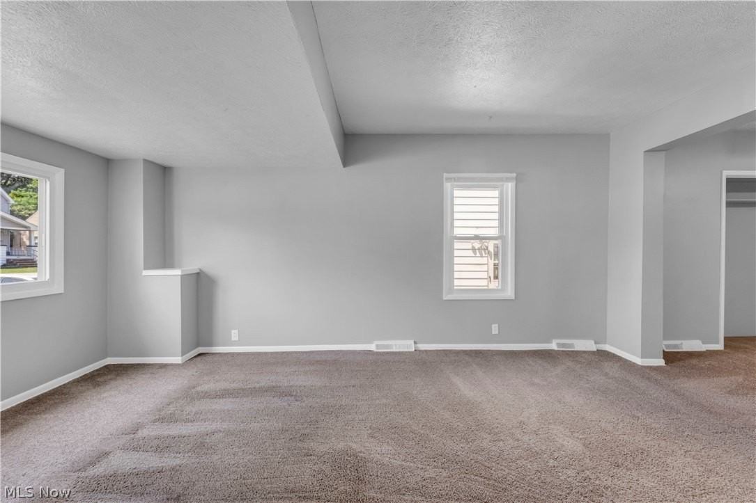 5606 Theota Ave - Photo 7 of 28