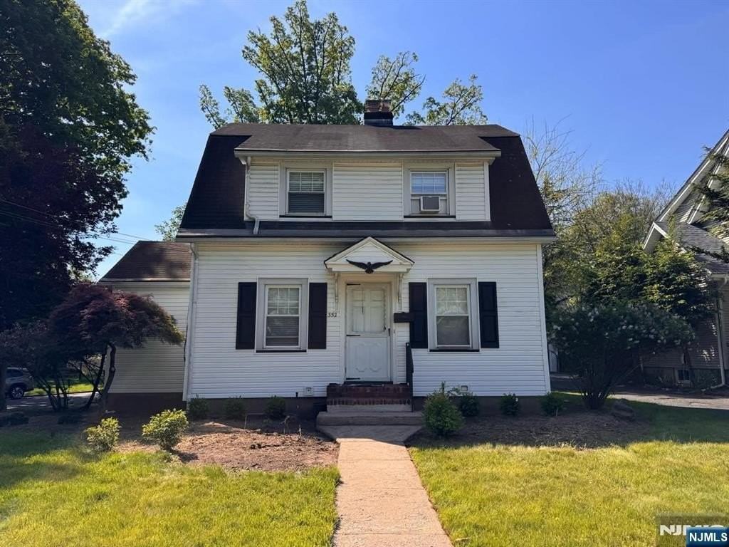 352 Durie Ave