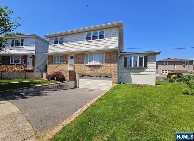 22 Kennedy Ct #2 - Photo 2 of 16