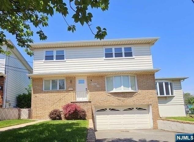 22 Kennedy Ct #2 - Photo 3 of 16
