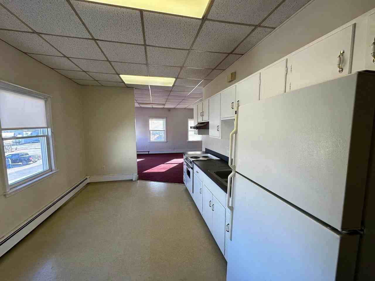 47 Washington St #B - Photo 4 of 11