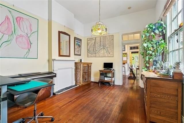 712 Harmony St - Photo 4 of 13