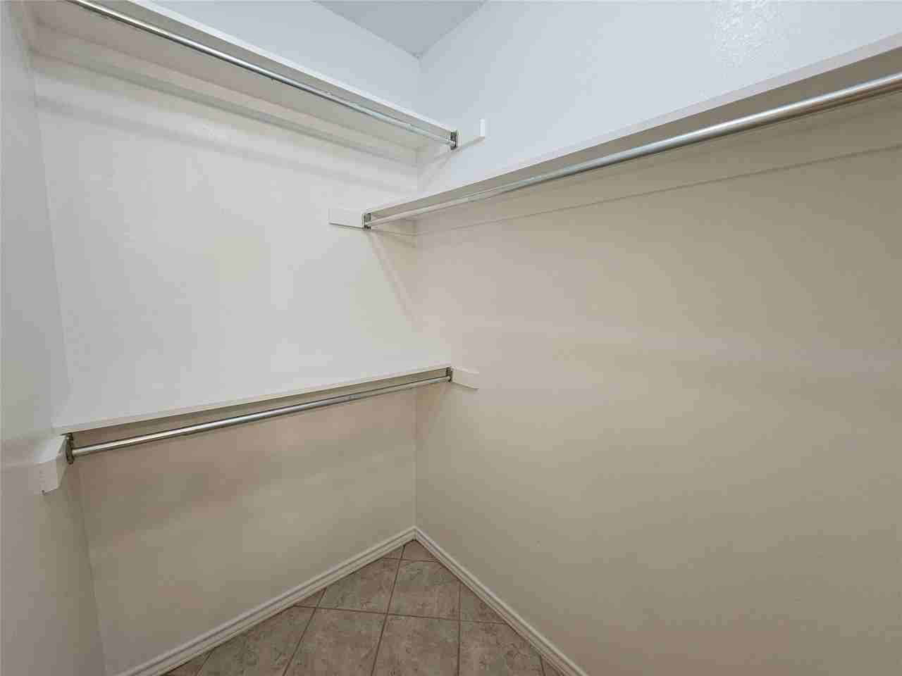 517 Vicki Ln - Photo 7 of 23