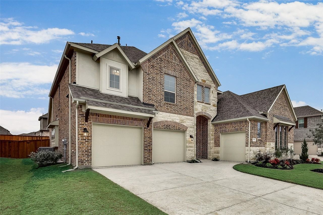 810 Elm Park Dr