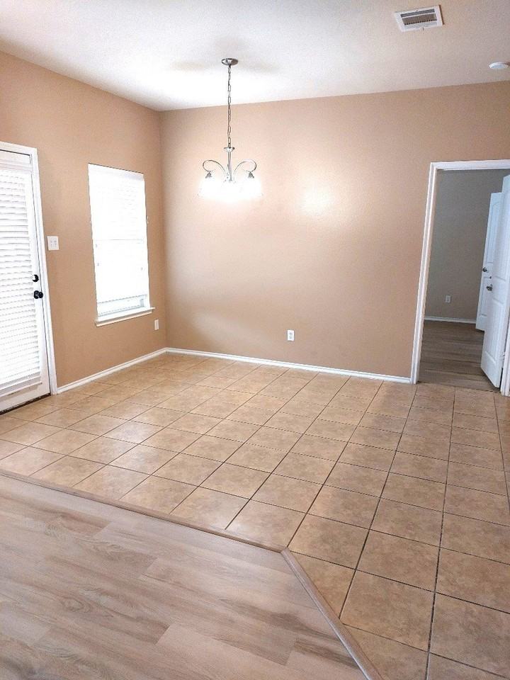 1113 Haskell Dr - Photo 6 of 25