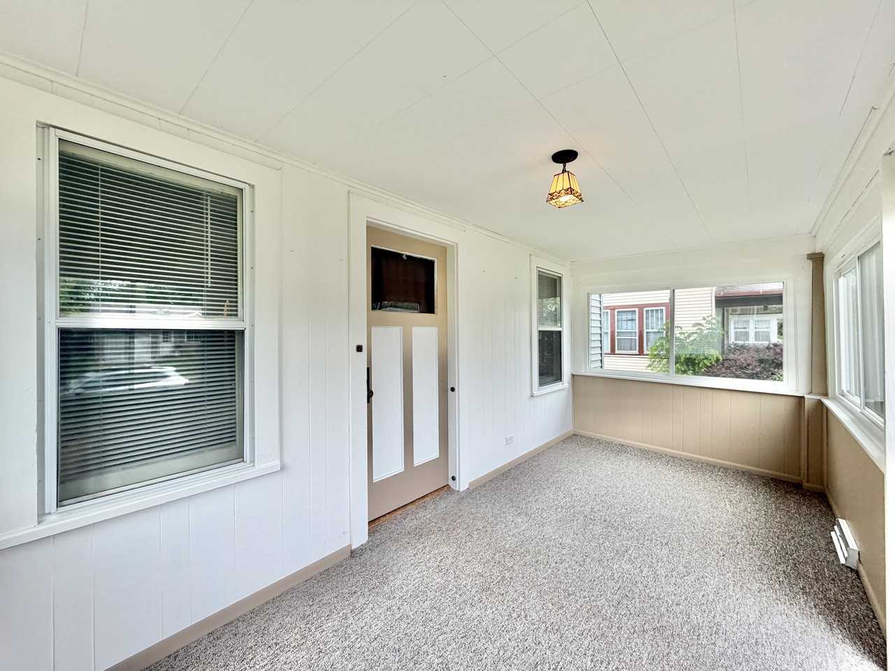 607 N Palm St #1 - Photo 3 of 18