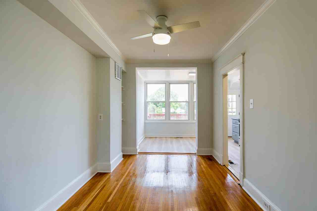 5121 7th St Nw #1 - Photo 4 of 21