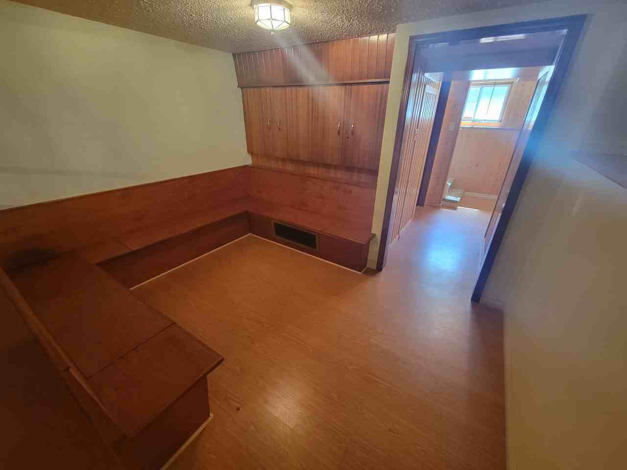 9122 150 St Nw #1 - Photo 3 of 21