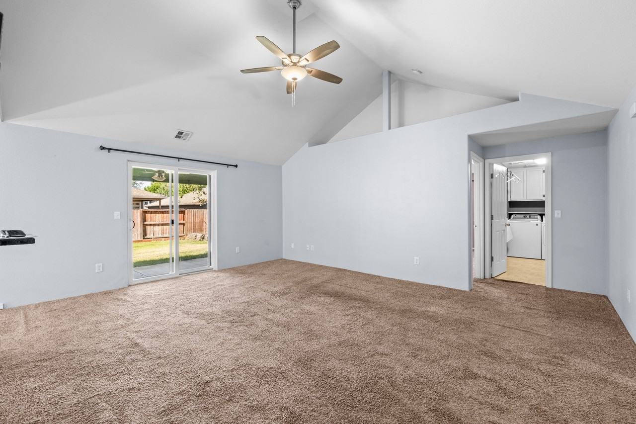 1016 Birmingham St #1 - Photo 6 of 25