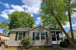 featured image of 916 9th Ave Se #1