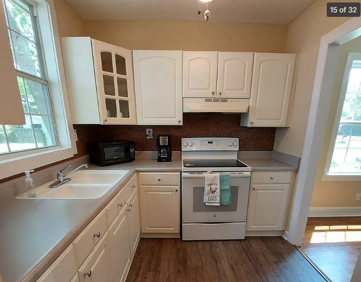 916 9th Ave Se #1 - Photo 6 of 7