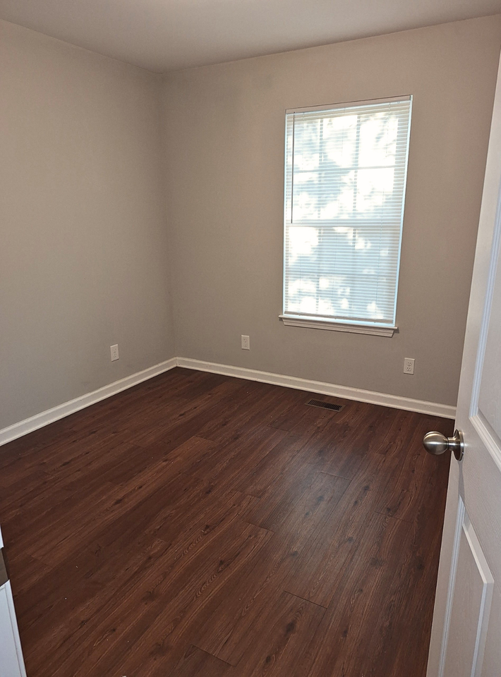 2043 Leota St #1 - Photo 7 of 16