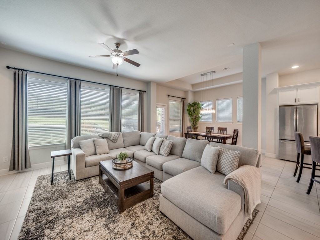 1044 Myers Park Trl - Photo 7 of 36