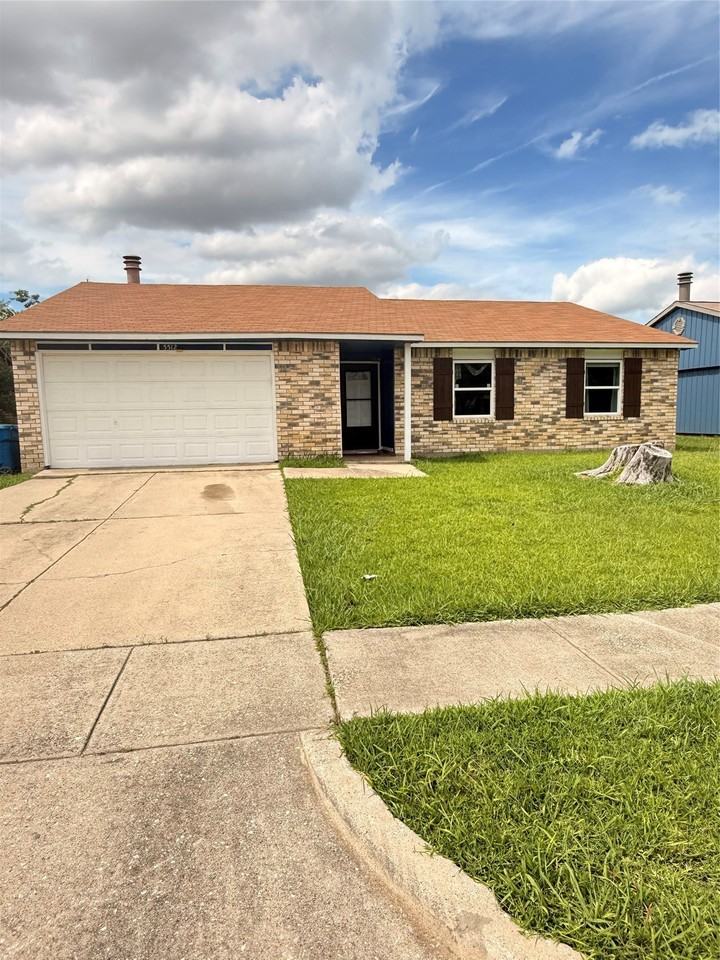 5512 Rutledge Dr - Photo 2 of 19