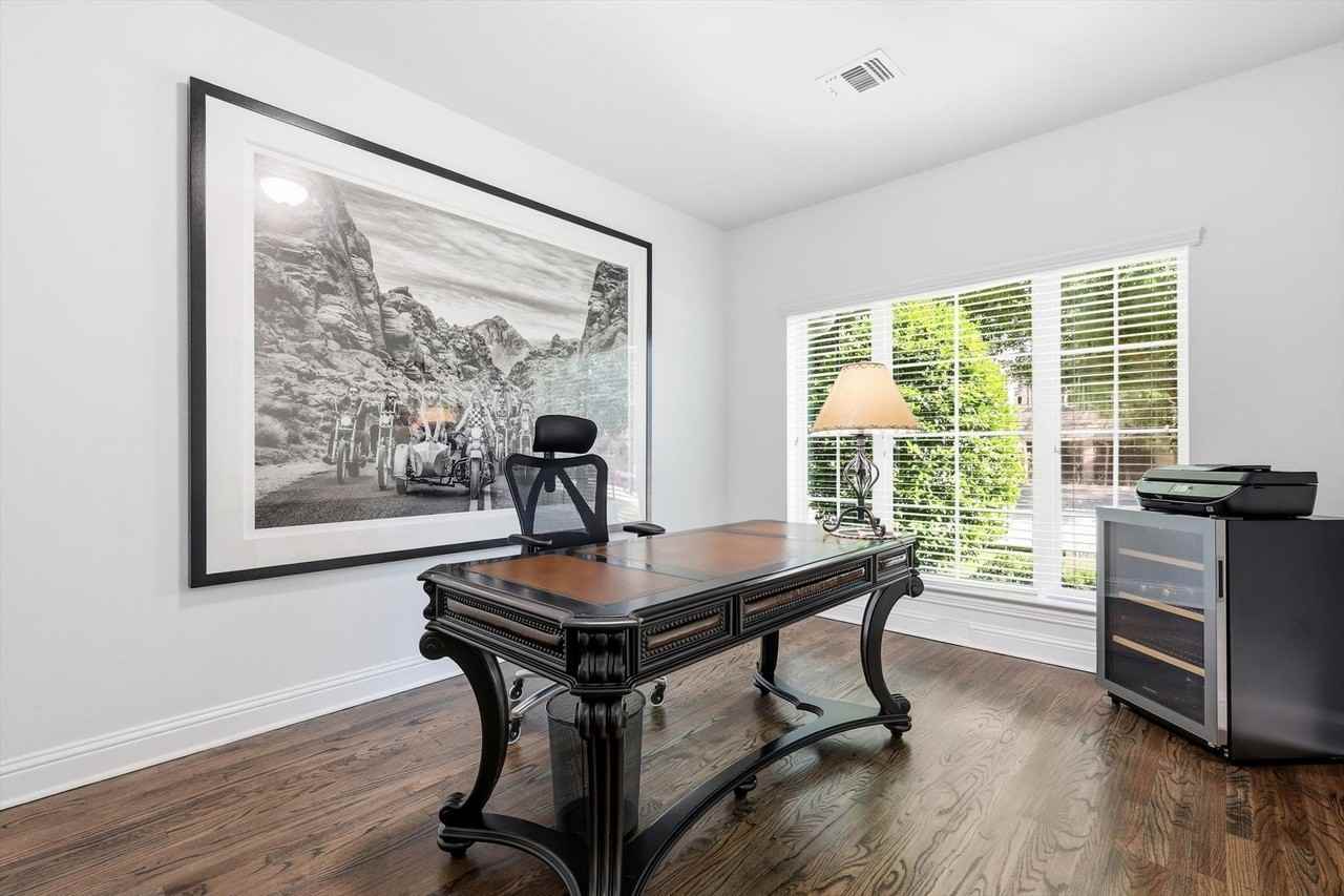 3421 Kirkfield Ct - Photo 4 of 39