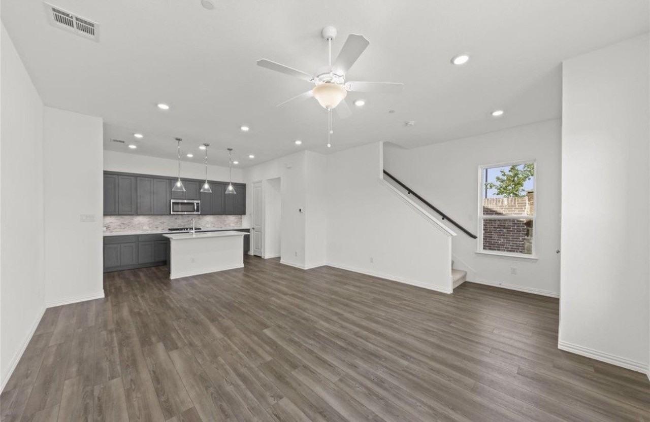 1048 Keene Ridge Dr - Photo 5 of 17