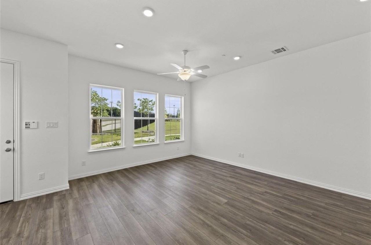 1048 Keene Ridge Dr - Photo 6 of 17