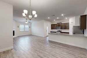 featured image of 10925 Klondike Ln