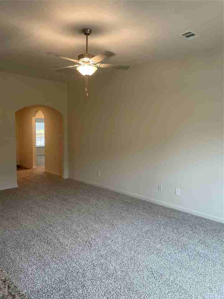 3044 Boran Dr - Photo 5 of 19