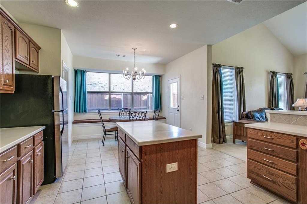 5720 Pebble Ridge Dr - Photo 5 of 24