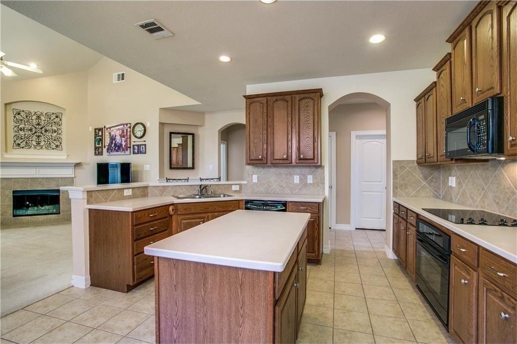 5720 Pebble Ridge Dr - Photo 6 of 24