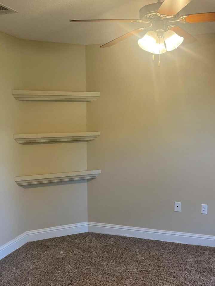1950 Alamanda Ct - Photo 6 of 15