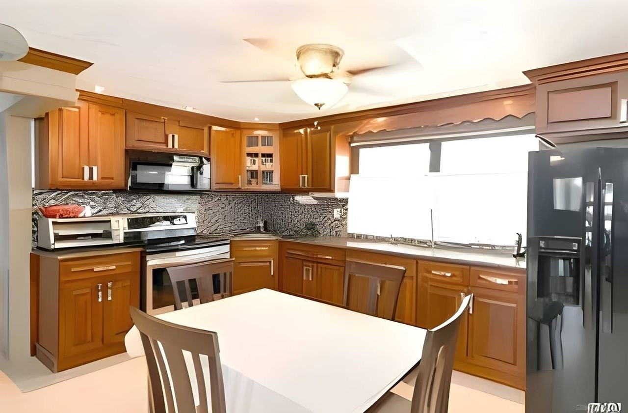5 Walters Ave #2 - Photo 3 of 8