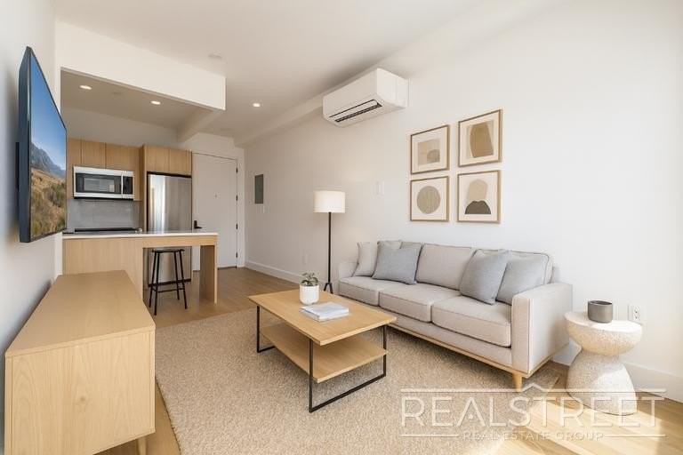 341 Herkimer St #4F - Photo 3 of 13