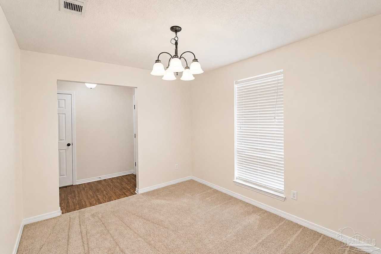 10609 Creek Ridge Dr - Photo 6 of 20